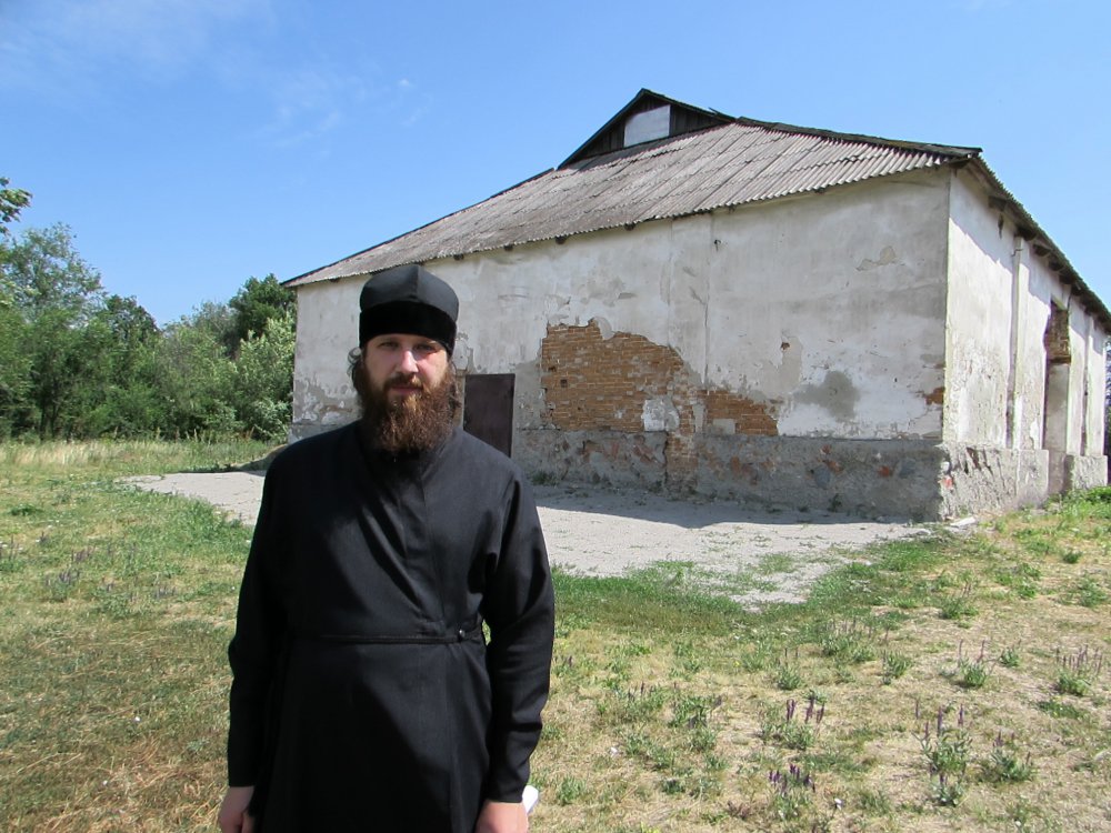 Московский патриархат отобрал у людей церковь в Полтавской области