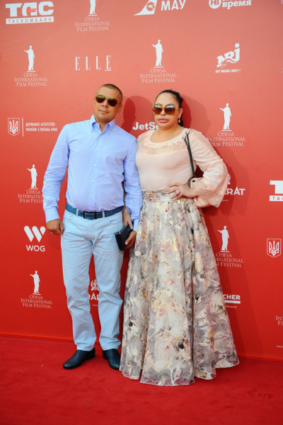 ОМКФ 2018: одесити розбурхали фестиваль безглуздими нарядами на червоній доріжці (фото)