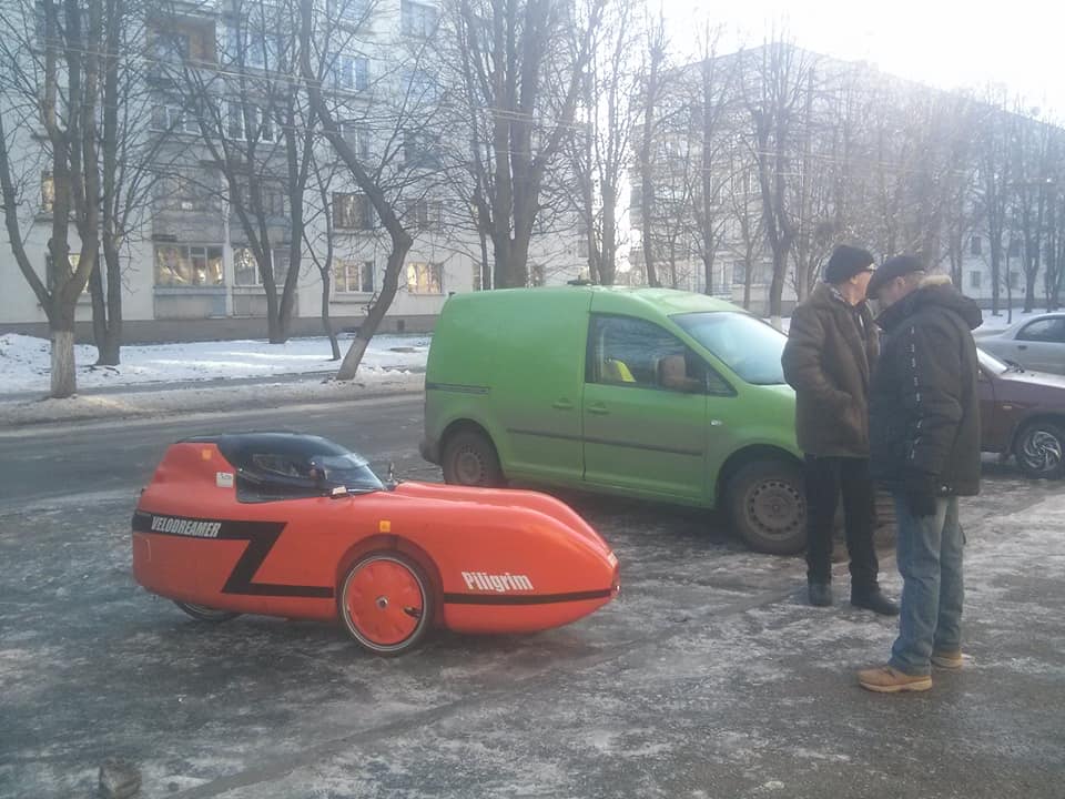 Украинец создал уникальный веломобиль-электрокар: Пилигрим готовится покорять Европу