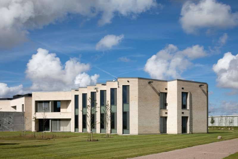 "Хотели бы отсидеть?": блогер показал самую гуманную тюрьму в мире (впечатляющие фото)