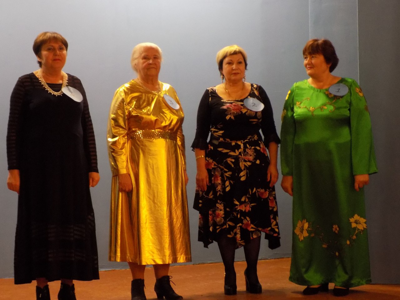 В Крыму прошел конкурс &quot;Леди Зима&quot;: соцсети рыдают от смеха (фото)