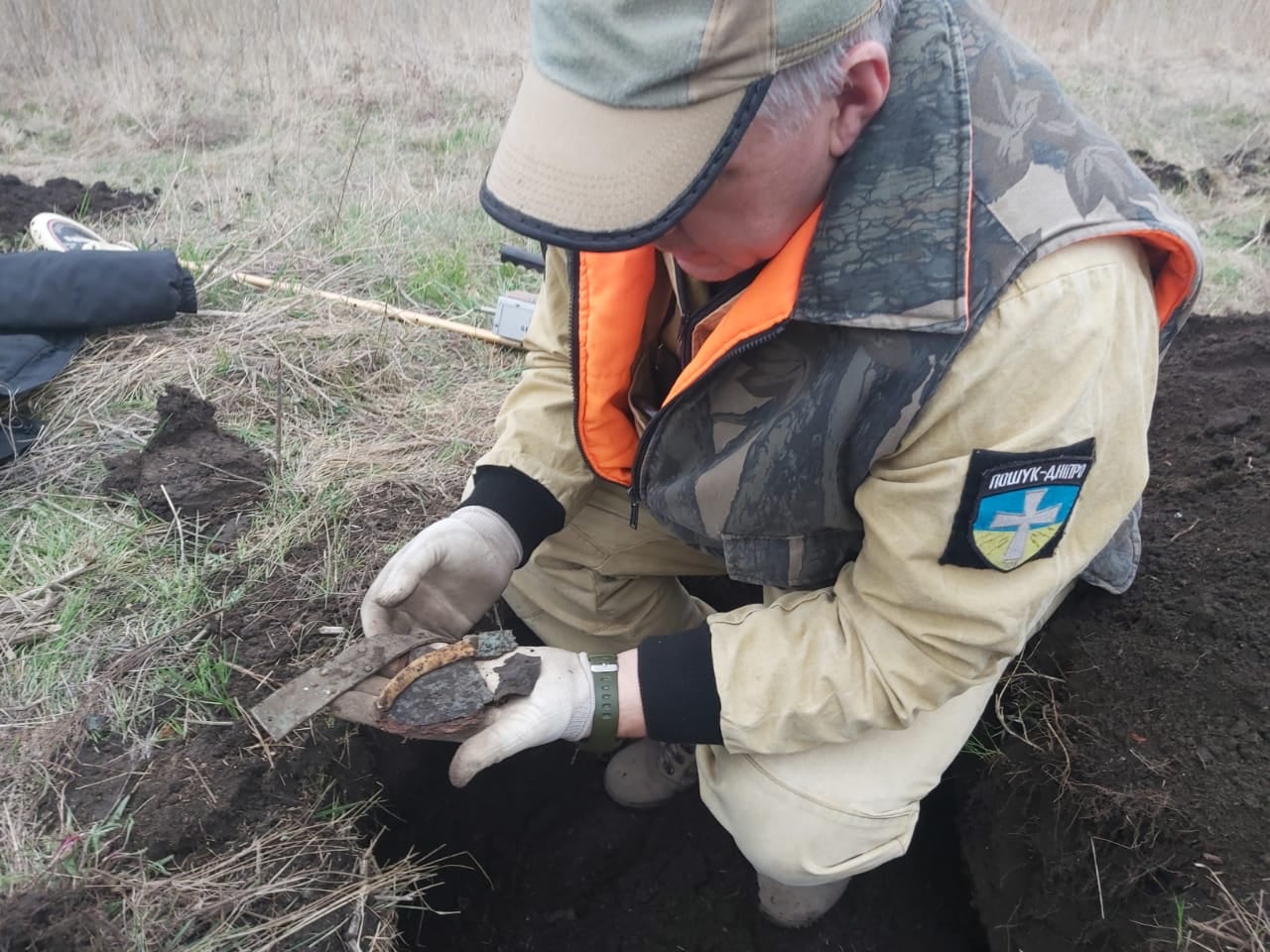 Під Дніпром виявили уламки винищувача Як-7 часів Другої світової війни
