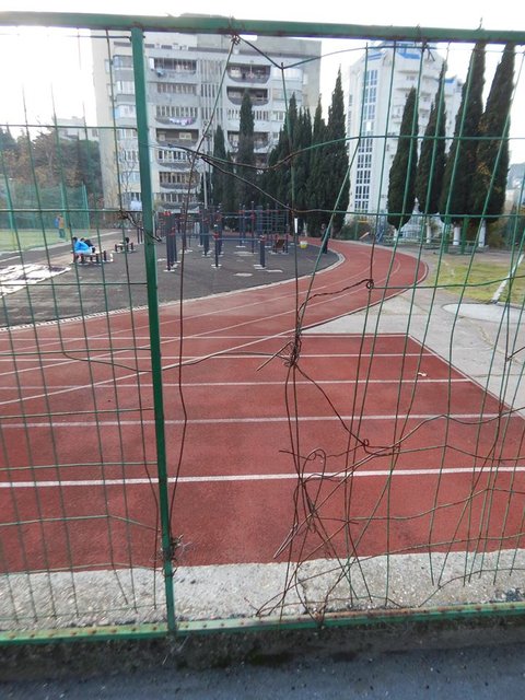 В сети показали фото плачевного состояния улиц в оккупированной Ялте