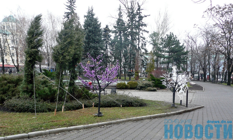 В сети показали предновогодний оккупированный Донецк (фото)