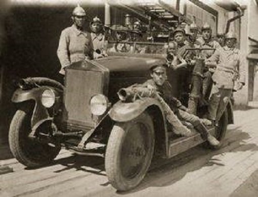 Привіт з минулого: у мережі показали раритетні фото запорізьких пожежників