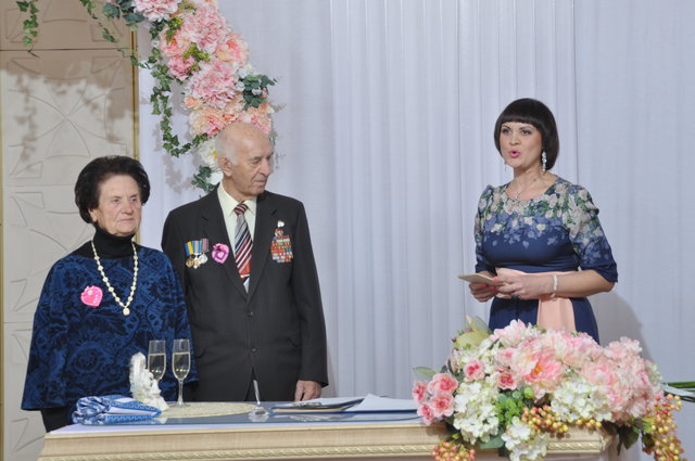 70 років разом: пенсіонери з Києва відсвяткували "платинове" весілля (фото)