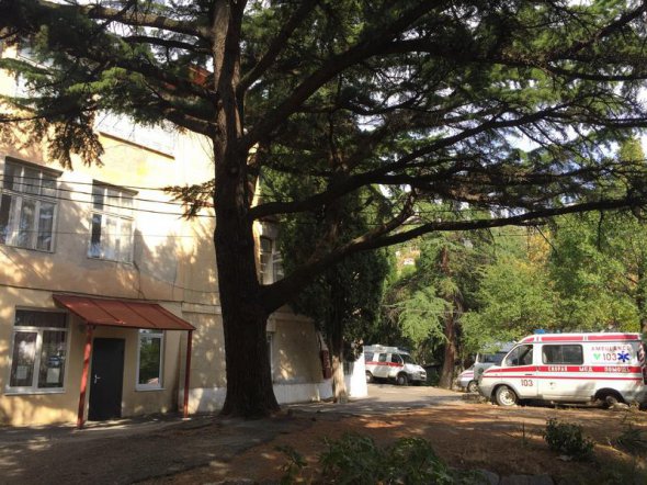 Без экстренной медицины: в Ялте открыли несуществующий медпункт