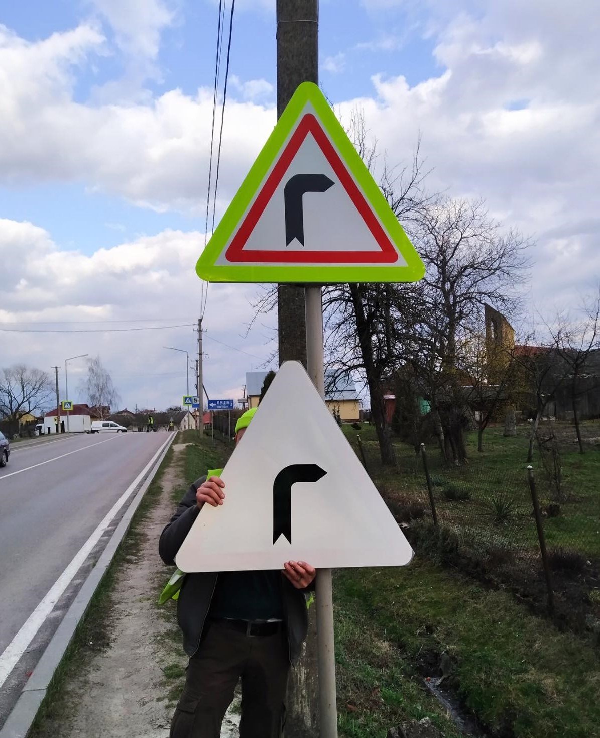 На дорогах України повністю поміняють навігацію: з'явилися фото