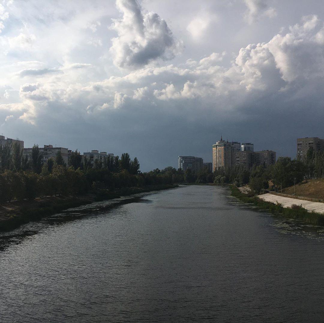 Київ накрила потужна буря і залило зливами: фото і відео грозової стихії