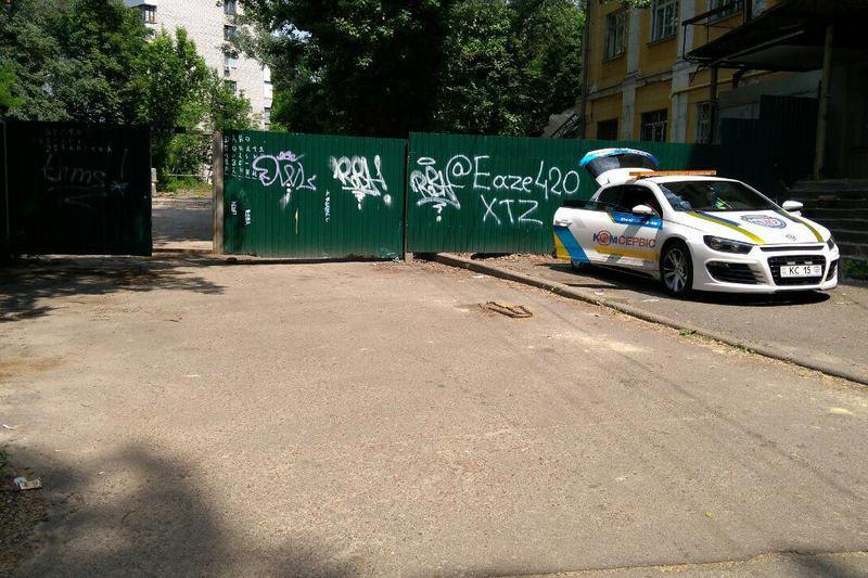 В центре Киеве обрушилось крыло старинного здания: фото с места ЧП