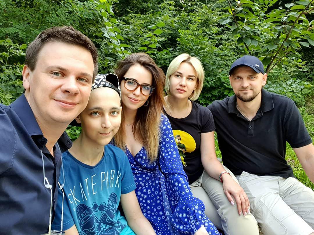 Комаров та Дорофєєва просять допомогти врятувати хлопчика: добро завжди повертається (фото)