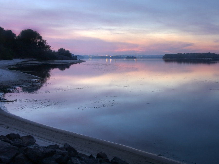 Тур вихідного дня з Києва: мальовниче озеро, Тарасова гора і Канівський заповідник