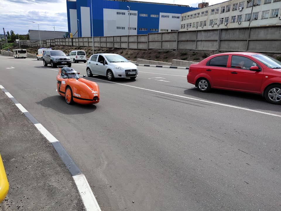 Украинец создал уникальный веломобиль-электрокар: Пилигрим готовится покорять Европу