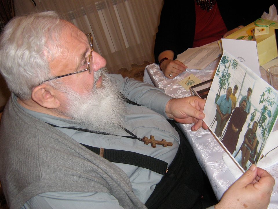 У мережі з'явилися унікальні фотографії Любомира Гузара