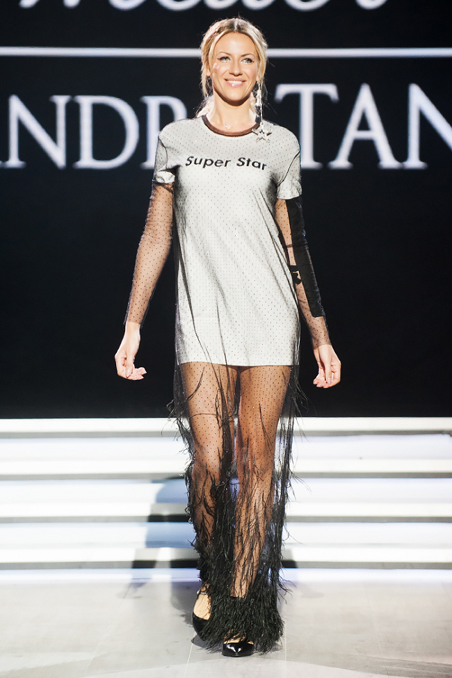 Леся Нікітюк на показі Андре Тана