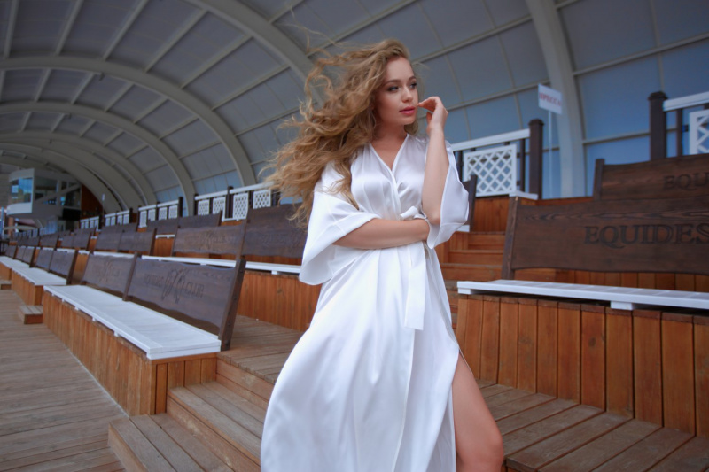 Известная украинская певица показала соблазнительную фигуру в нижнем белье (фото)