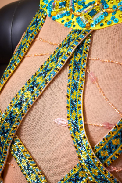 "Шторочки з вікон згодилися": в мережі показали сукню українки для конкурса "Міс Всесвіт"