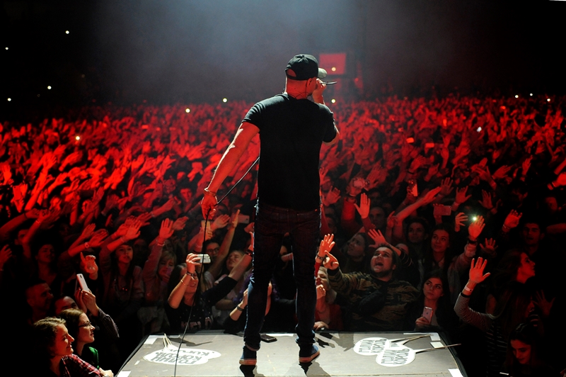 "Голий король": в Киеве отгремел большой сольный концерт группы "Бумбокс" (фотоотчет)
