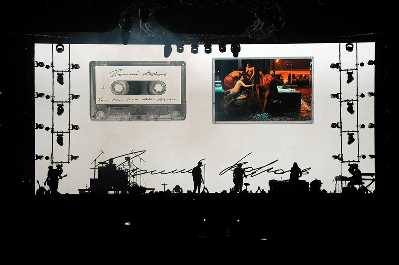 "Голий король": в Киеве отгремел большой сольный концерт группы "Бумбокс" (фотоотчет)