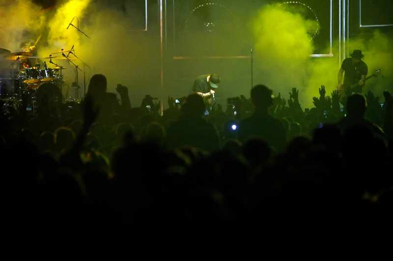 "Голий король": в Киеве отгремел большой сольный концерт группы "Бумбокс" (фотоотчет)