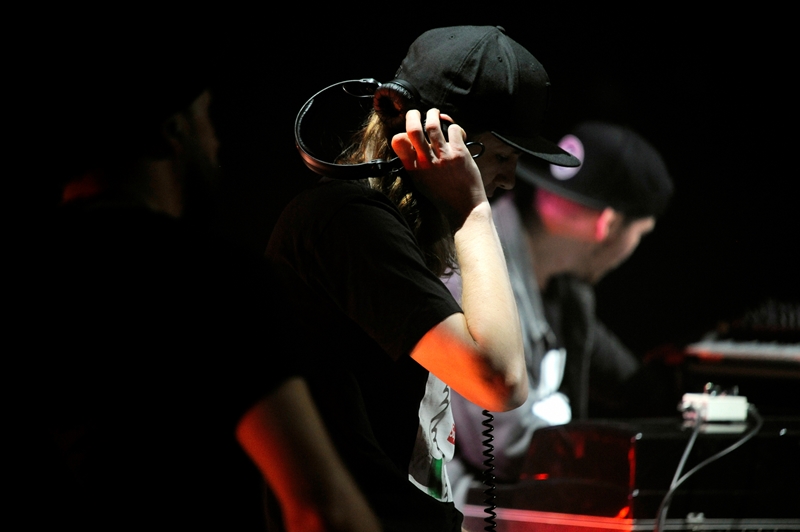 "Голий король": в Киеве отгремел большой сольный концерт группы "Бумбокс" (фотоотчет)