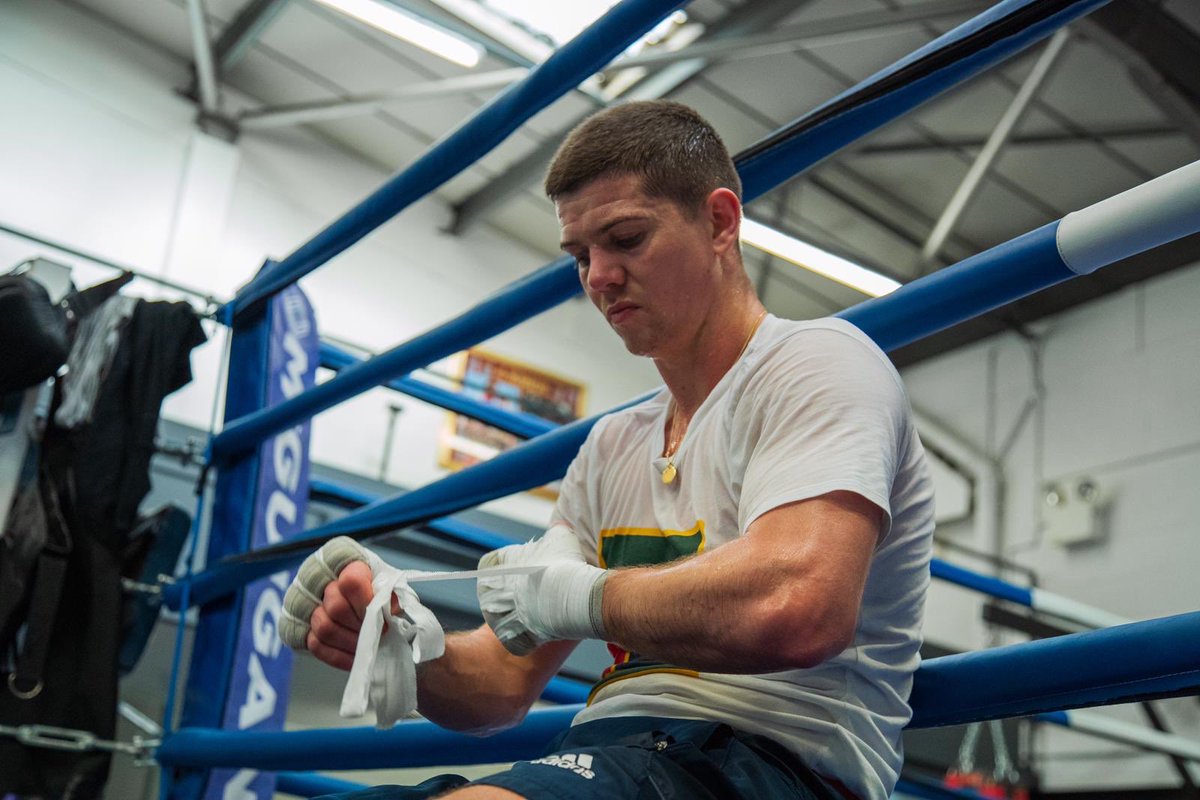 Раптово: зухвалий олімпійський чемпіон кинув виклик Ломаченку