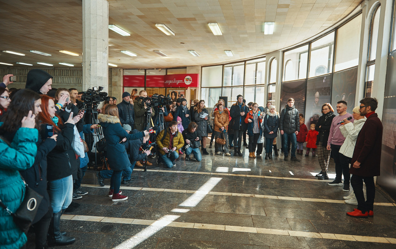 ONUKA презентувала приголомшливий арт-проект у київському метро (фото)