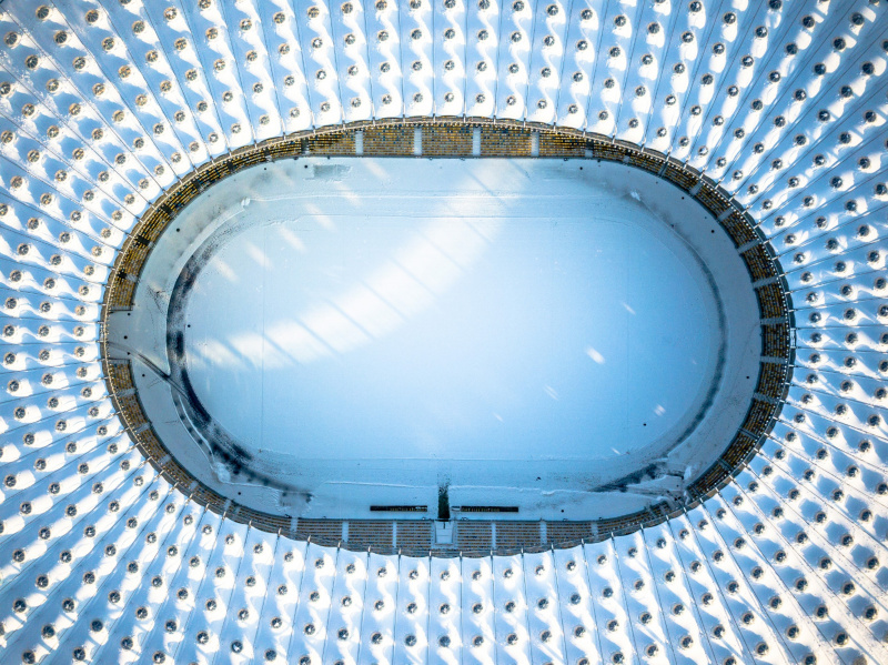 Невероятно красиво: фотограф снял зимний Киев с помощью дрона