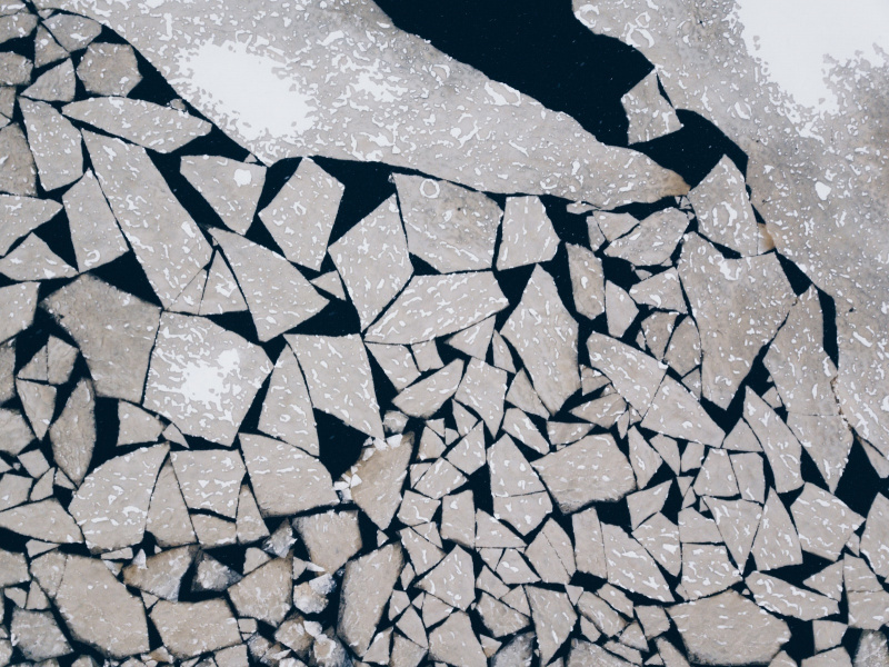 Невероятно красиво: фотограф снял зимний Киев с помощью дрона