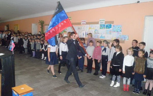 Єнакієве в руїнах: як виглядає сьогодні мала батьківщина втікача Януковича (фото)