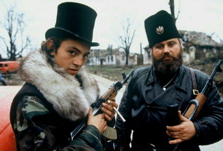 Єнакієве в руїнах: як виглядає сьогодні мала батьківщина втікача Януковича (фото)