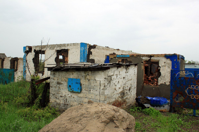 "Разрушено на 90%": в сети показали разгромленный во время боев за Дебальцево поселок