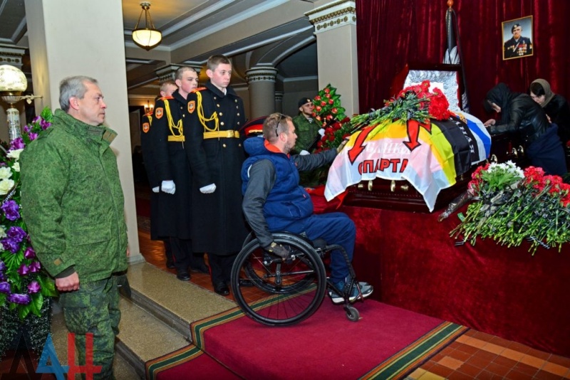 Похороны Моторолы: в &quot;ДНР&quot; попрощались с главарем боевиков