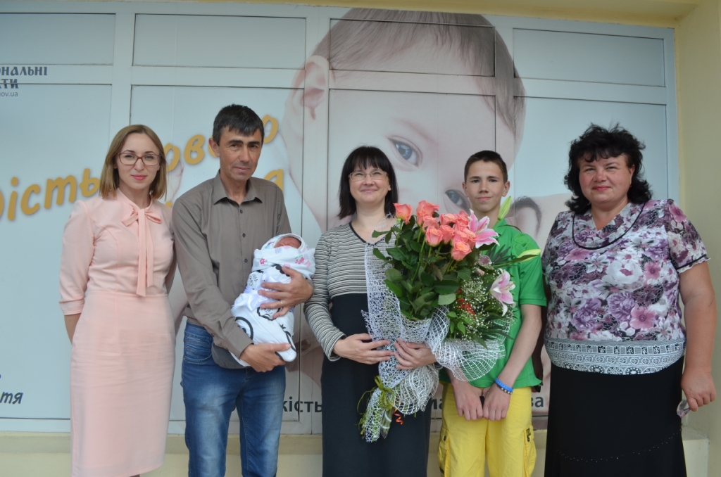 Мать-героиня из Житомира родила двенадцатого ребенка