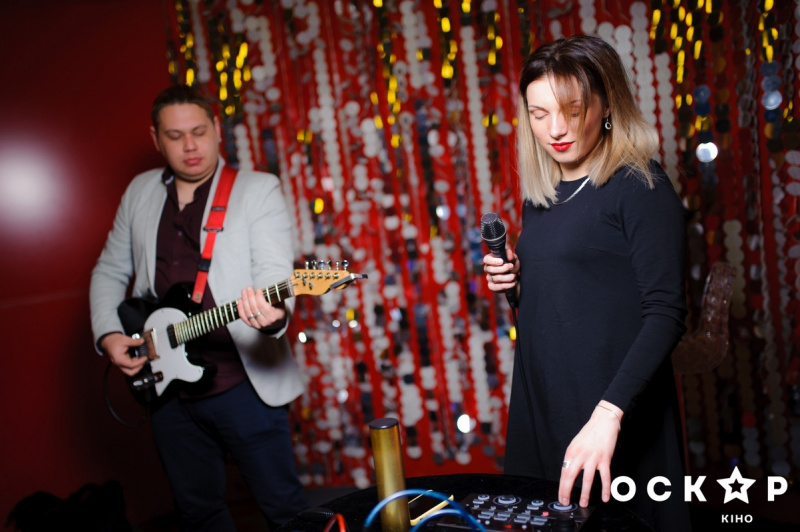 Олена Кравець, Віка з "НеАнгелів" та інші зірки на прем'єрі фільму "Колесо чудес" (фото)