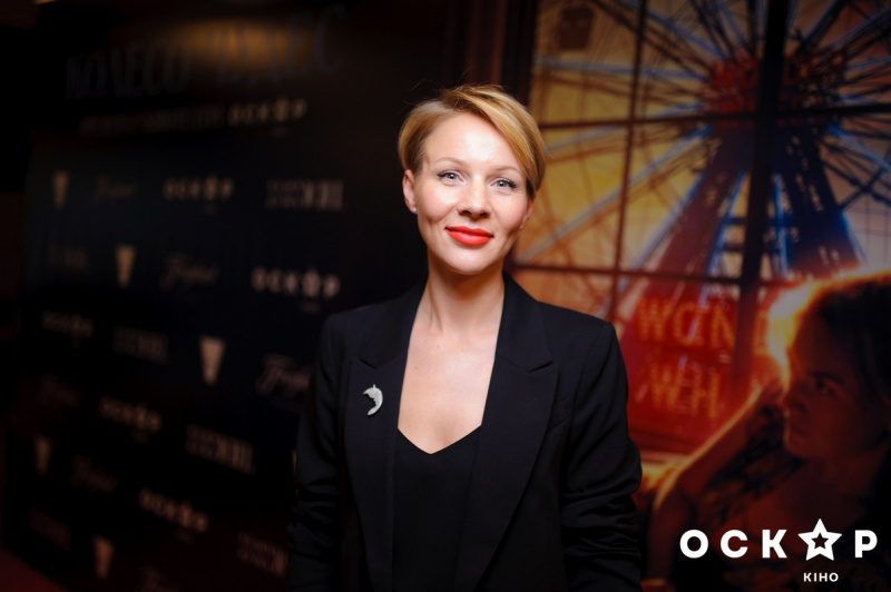 Олена Кравець, Віка з "НеАнгелів" та інші зірки на прем'єрі фільму "Колесо чудес" (фото)