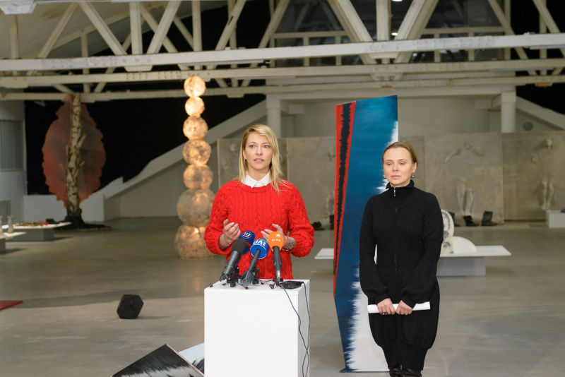 Мост между прошлым и будущим: известная украинская художница презентовала необычную акцию