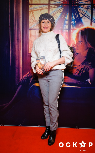 Олена Кравець, Віка з "НеАнгелів" та інші зірки на прем'єрі фільму "Колесо чудес" (фото)