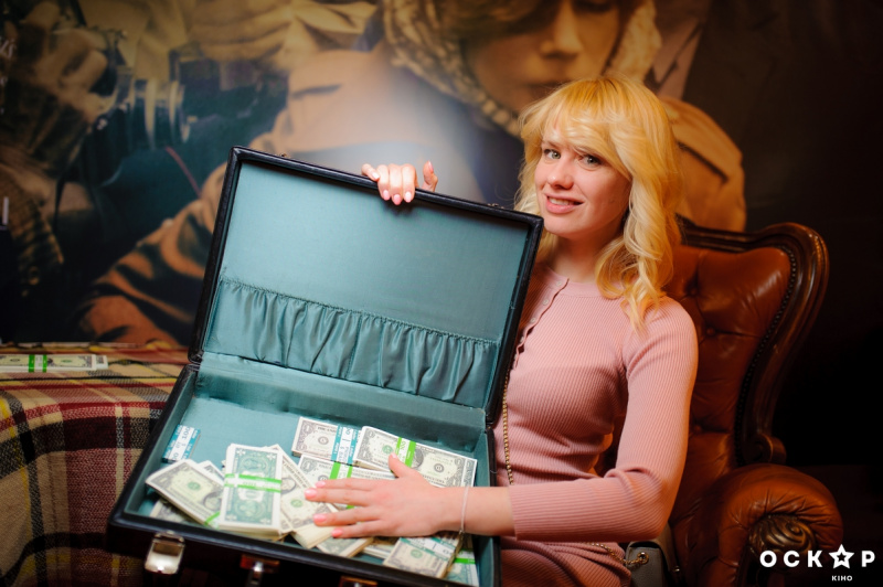 В Україні стартує показ фільму Рідлі Скотта "Усі гроші світу": фоторепортаж з гала-прем'єри