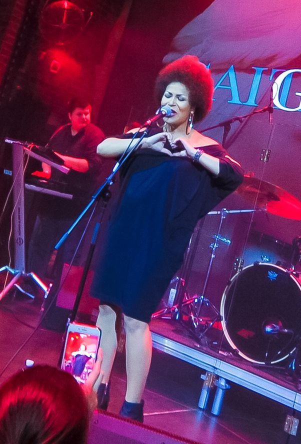 Известная украинская певица готовится впервые стать мамой