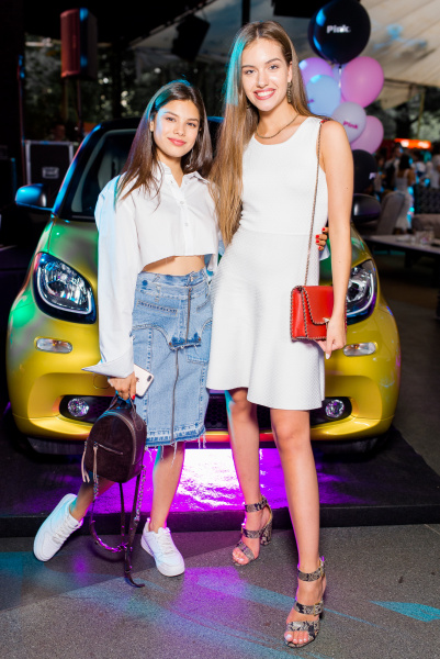 Настя Каменських в привабливому рожевому комбінезоні запалила на вечірці журналу Pink (фото)