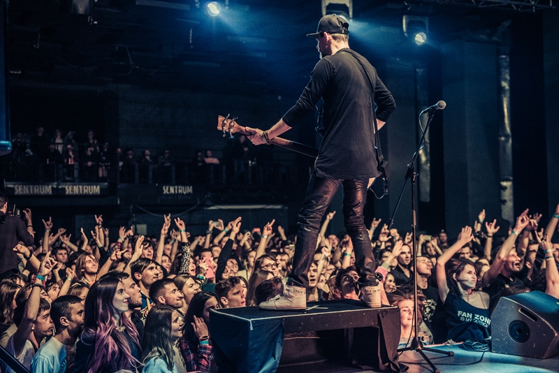 Мелодії з Карпат: гурт KARNA вразив фанів грандіозним живим виступом у Києві