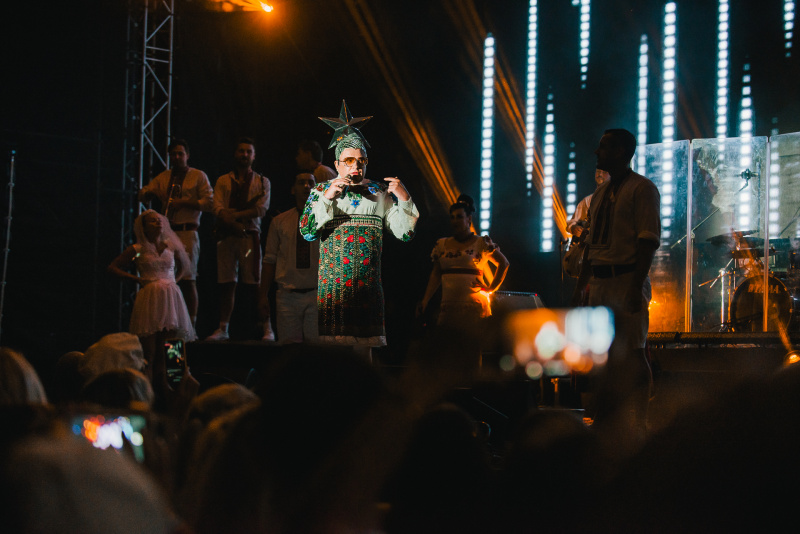 Верка Сердючка в Одессе заставила танцевать участника Евровидения (фото)