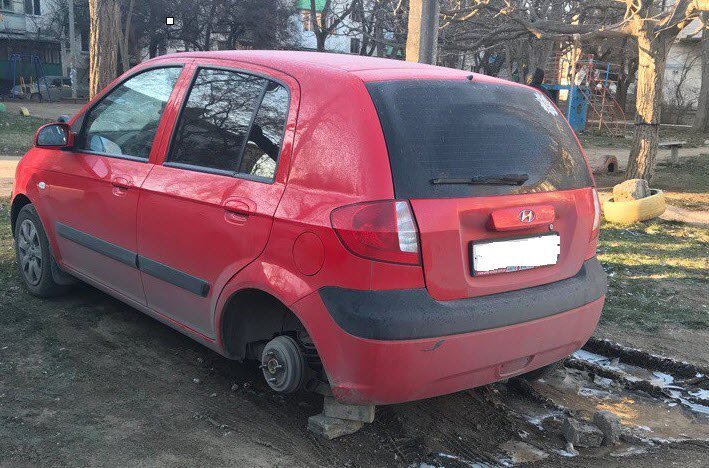 "Привіт, роки молоді": у Криму процвітає "бізнес" 90-х