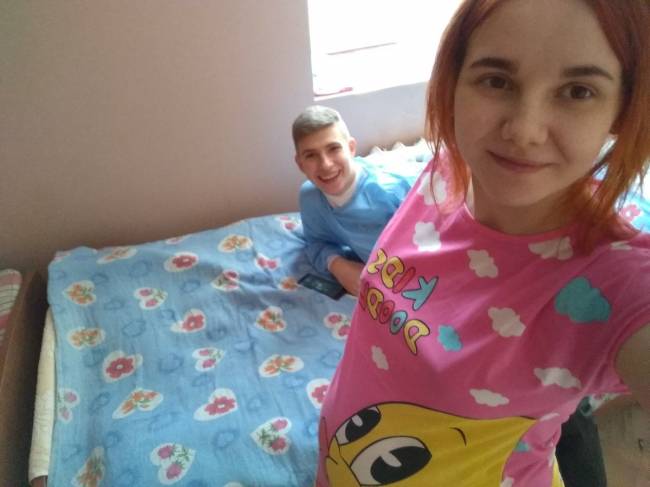 "Чоловіку 21 рік, а дружині - 20": фото юних захисників України зворушило мережу