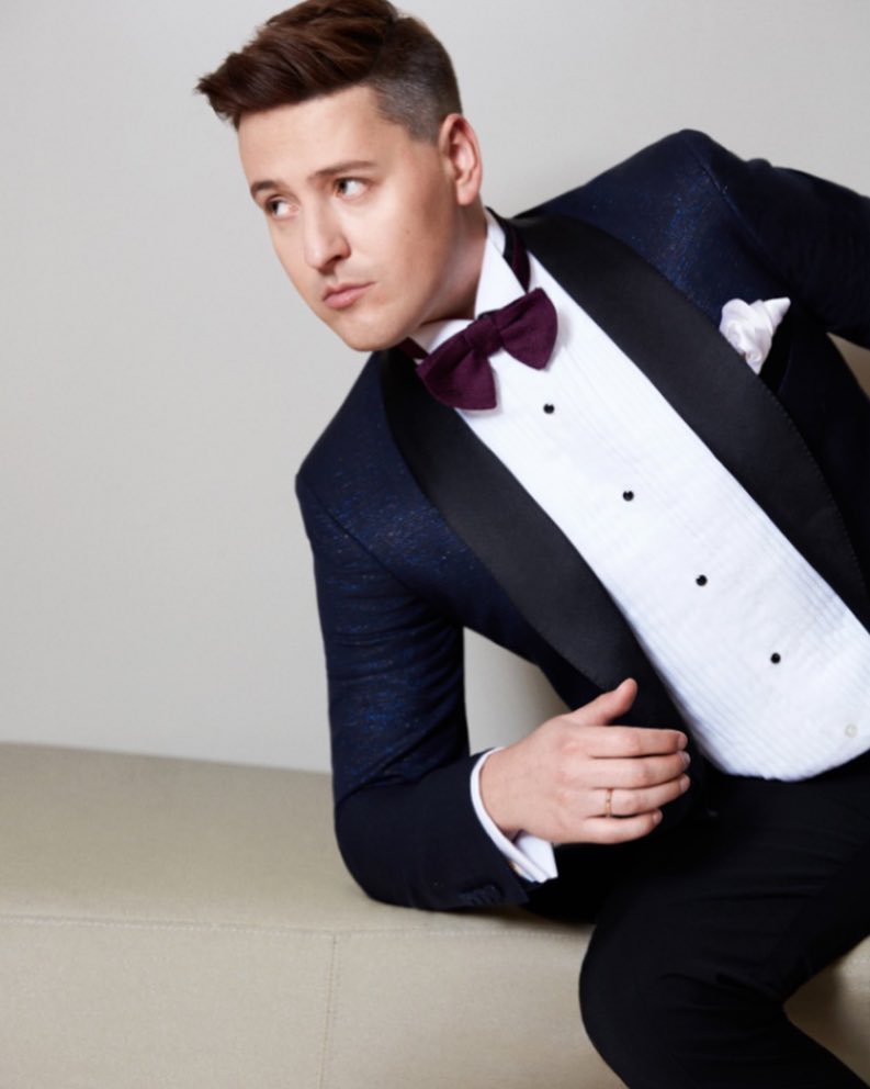 В России арестовали известного певца