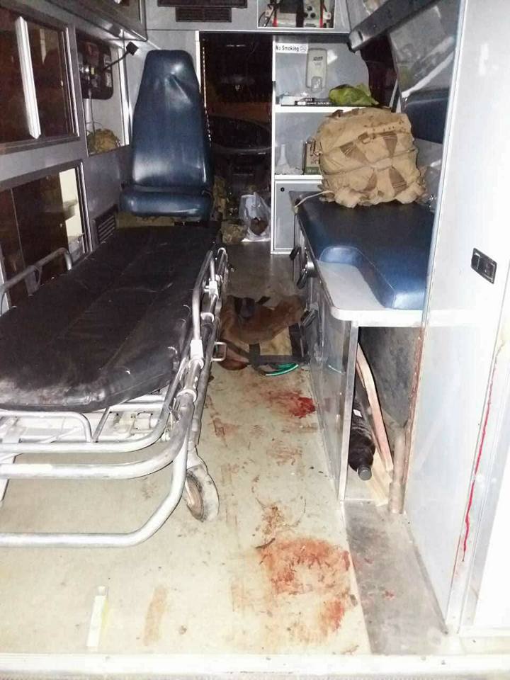 Ранили девушку-медика: боевики обстреляли реанимобиль с украинскими военными (фото)