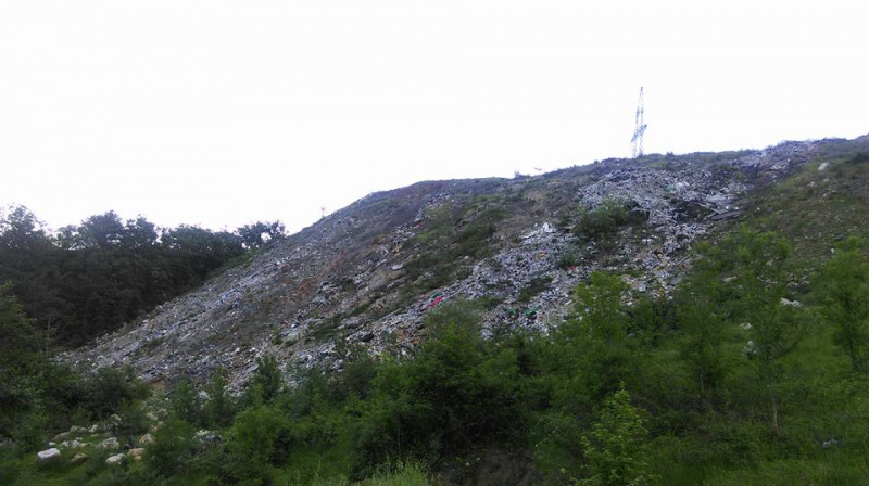 В сети показали "свалку победы" в оккупированном Крыму (фото)