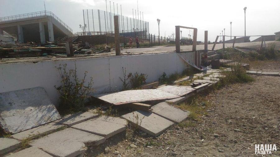 "Вбили Крим": в мережі показали жалюгідний стан пляжів в окупованому Севастополі (фото)