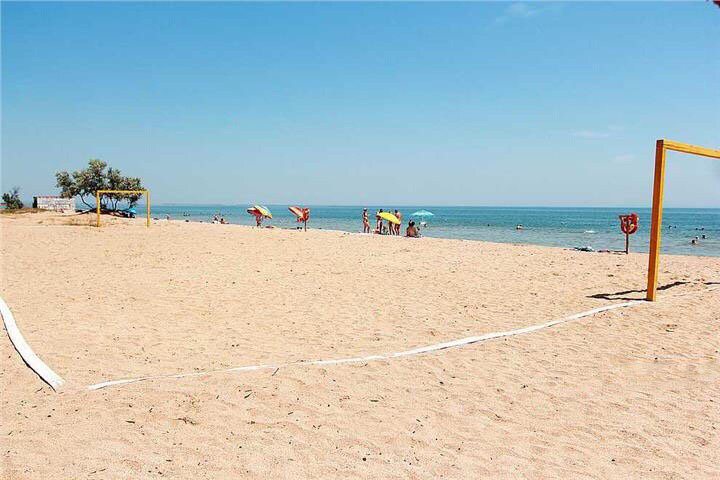 &quot;Идем на рекорды&quot; в сети показали грустные фото курортов в Крыму